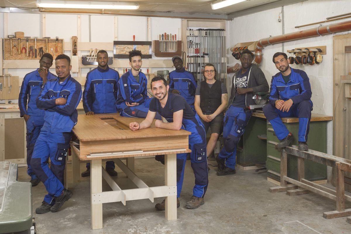 Read more about the article 1. Jahrgang Trainees in Betrieb & Berufsschule